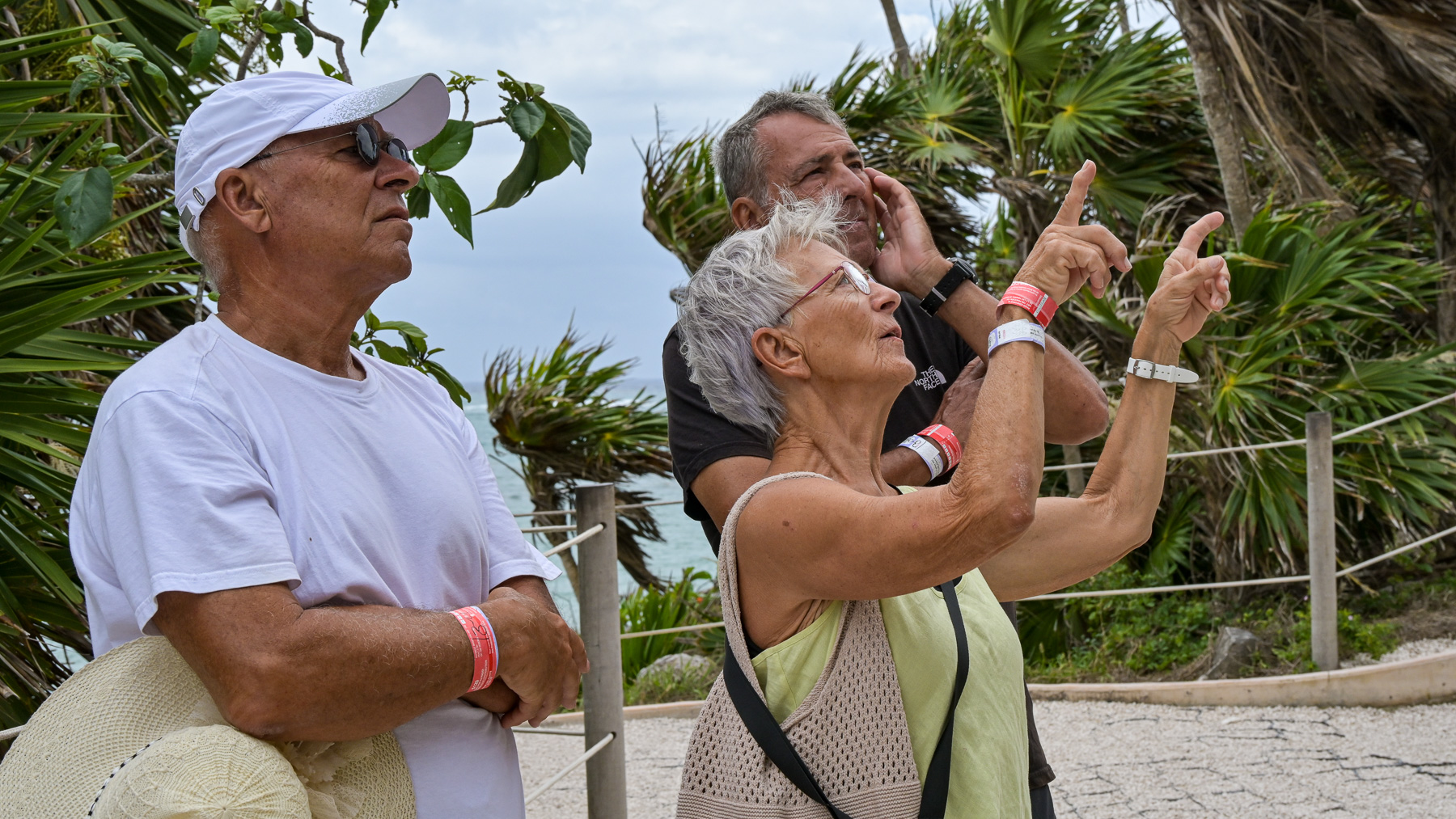 Mayan Ruins in Tulum: Dorothee wants to understand how the "Castle" served as a lighthouse