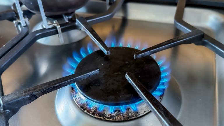 Vergessen, die Flamme auf dem Herd auszumachen