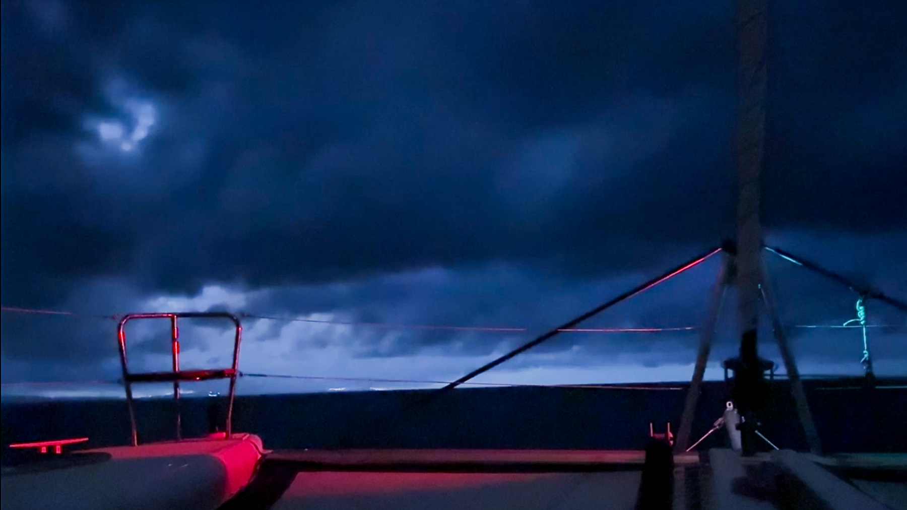 Gewitter auf der Fahrt von Utila in den Rio Dulce, Guatemala
