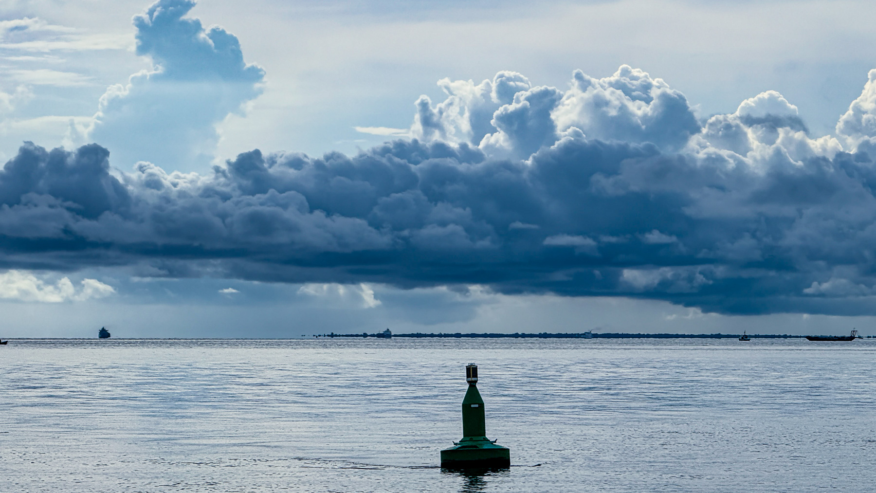 Wolkenhimmel vor Livingston, Guatemala